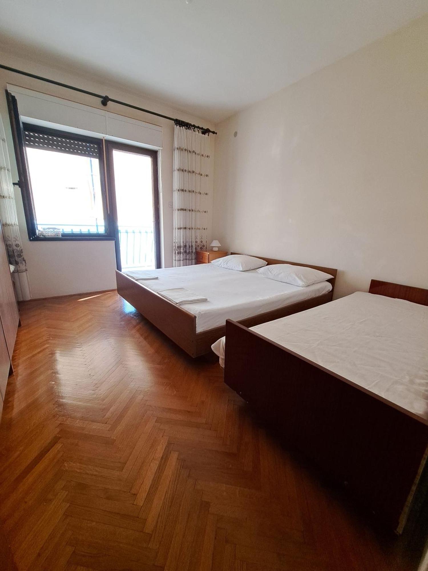 Apartments With A Parking Space Bilo, Primosten - 4662 Zaboric Εξωτερικό φωτογραφία